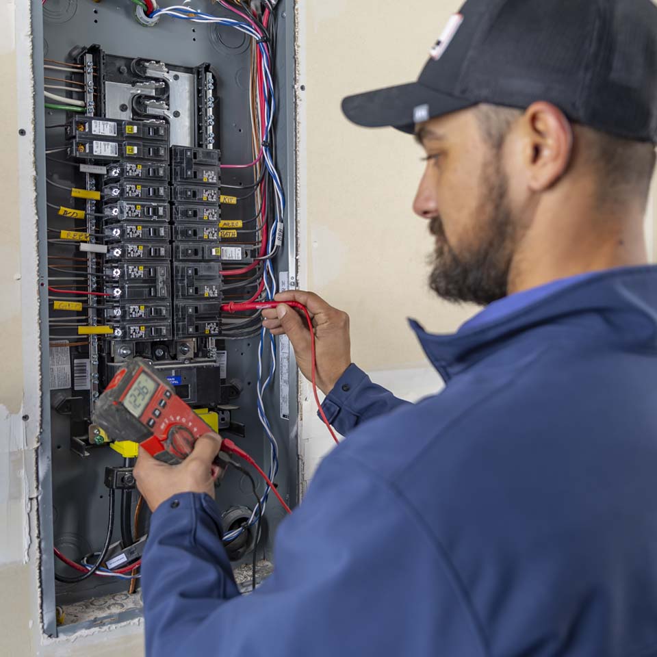 Trustworthy Mountain Home electricians in ID near 83647