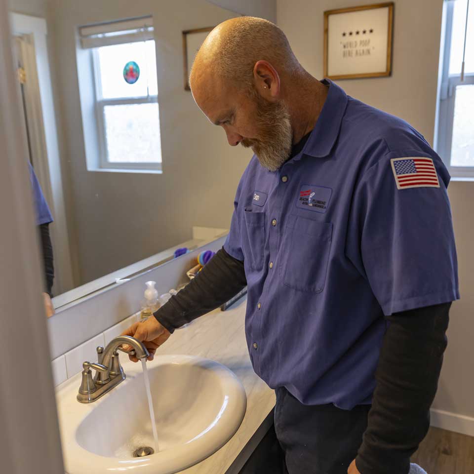 Efficient Eagle emergency plumbers in ID near 83616