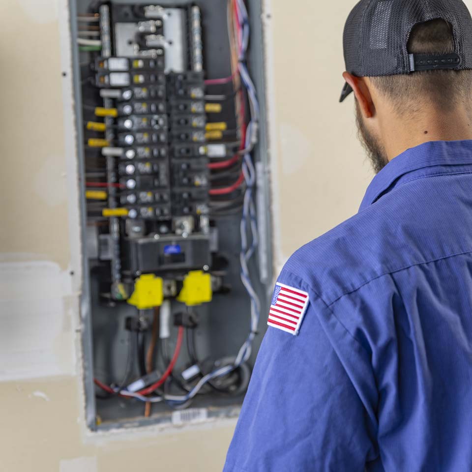 Professional Ada County electrical panel repair in ID near 83704